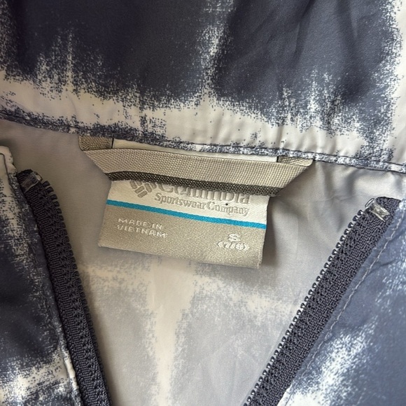NWOT Columbia girls pack able jacket size S(7/8) - Picture 2 of 9